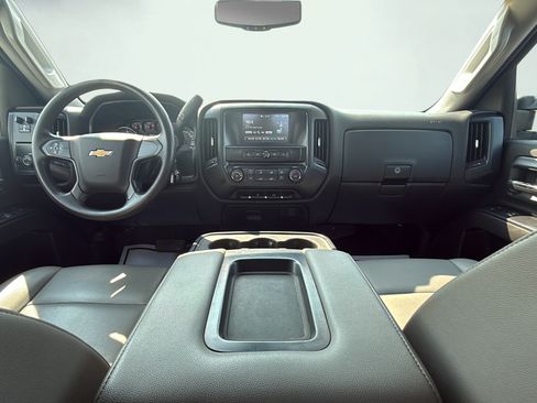Used 2019 Chevrolet Silverado 3500 W/T AWD/4WD image 28