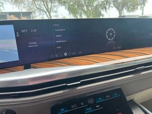 Certified 2025 Cadillac Escalade Sport Platinum w/ LPO, ONYX Package image 11