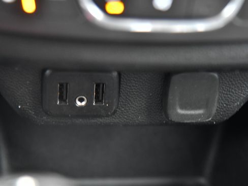 Used 2019 Chevrolet Traverse LT w/ LPO, Floor Liner Package image 25