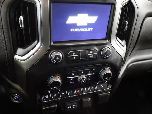 Used 2022 Chevrolet Silverado 3500 LTZ image 21