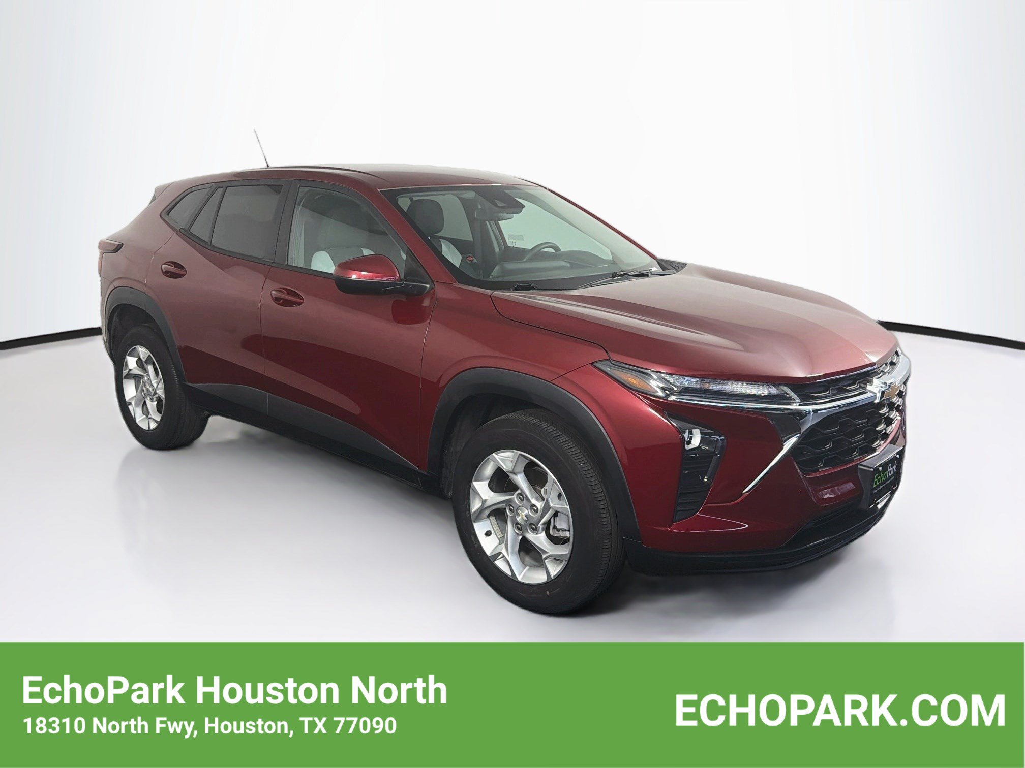 Used 2024 Chevrolet Trax LS w/ LS Convenience Package FWD image 1