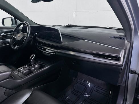 Used 2024 Cadillac XT4 Premium Luxury AWD/4WD image 26