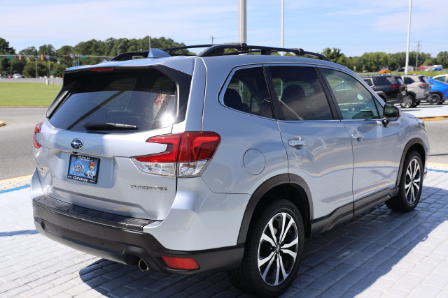 Used 2020 Subaru Forester Limited AWD/4WD image 5