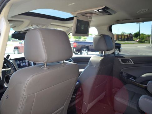Used 2017 GMC Yukon Denali w/ Open Road Package AWD/4WD image 48