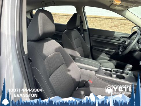 Used 2024 Nissan Altima 2.5 S image 14