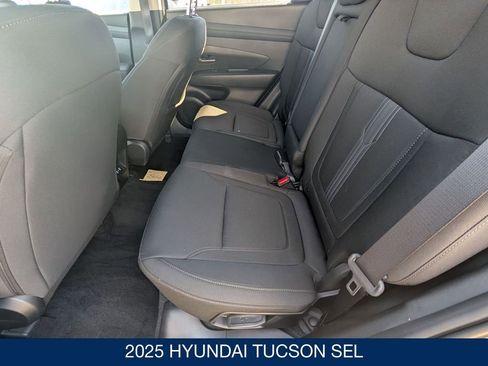 Used 2025 Hyundai Tucson SEL image 16