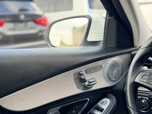 Used 2015 Mercedes-Benz C 300 4MATIC Sedan image 17