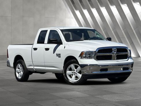 Used 2024 RAM 1500 Classic SLT AWD/4WD image 2