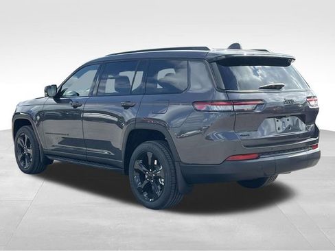 New 2025 Jeep Grand Cherokee L Altitude image 5