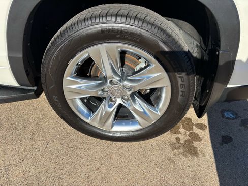 Used 2015 Toyota Highlander Limited image 10