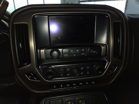 Used 2018 GMC Sierra 1500 Denali w/ Denali Ultimate Package AWD/4WD image 31