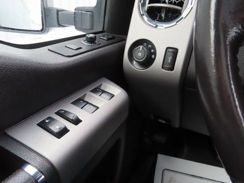 Used 2015 Ford F350 Lariat w/ Lariat Ultimate Package image 32