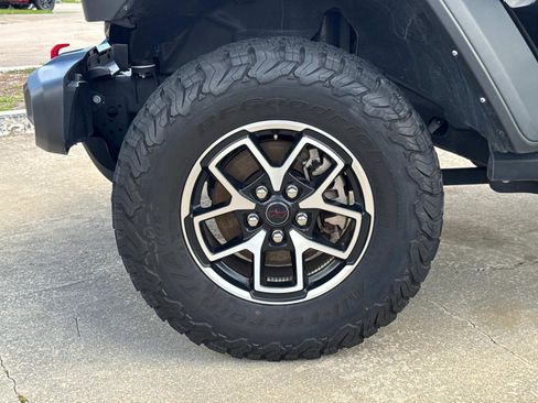 Certified 2024 Jeep Wrangler Unlimited Rubicon AWD/4WD image 10