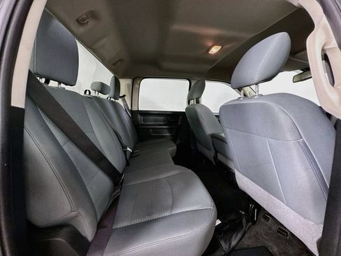 Used 2018 RAM 1500 Express w/ Express Value Package RWD image 25