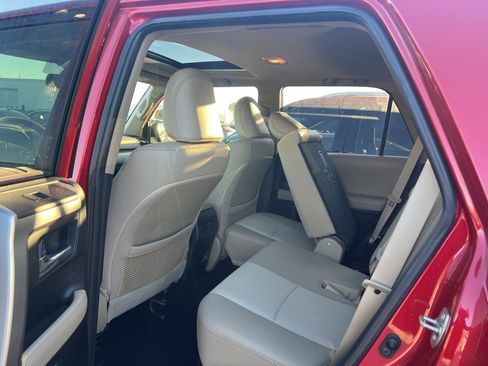 Used 2022 Toyota 4Runner SR5 Premium image 11