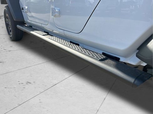 New 2026 Jeep Gladiator Sport image 29