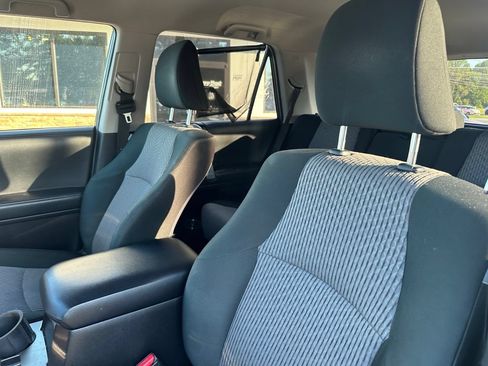 Used 2021 Toyota 4Runner SR5 AWD/4WD image 3