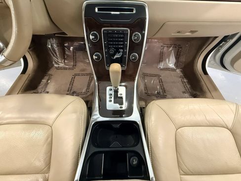 Used 2012 Volvo XC70 3.2 FWD image 23
