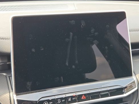 New 2026 Jeep Compass Latitude image 21