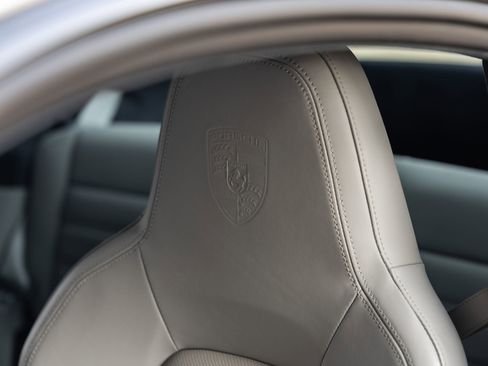 Used 2022 Porsche 911 Turbo S image 37