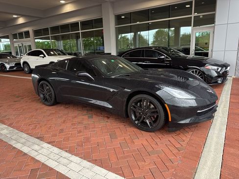 Used 2017 Chevrolet Corvette Stingray Coupe w/ Battery Protection Package image 1