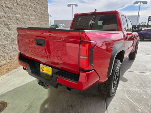 Used 2024 Toyota Tacoma TRD Off-Road AWD/4WD image 5