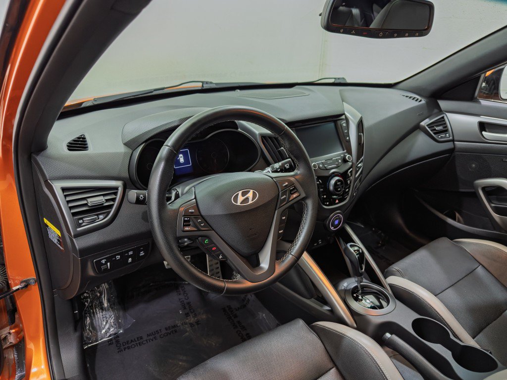 Used 2016 Hyundai Veloster Turbo w/ Option Group 04 FWD image 13