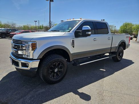 Used 2018 Ford F250 Lariat w/ Lariat Value Package image 5