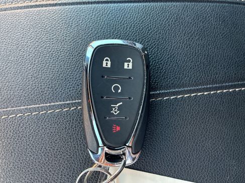 Used 2023 Chevrolet Traverse LT w/ LPO, Floor Liner Package image 27