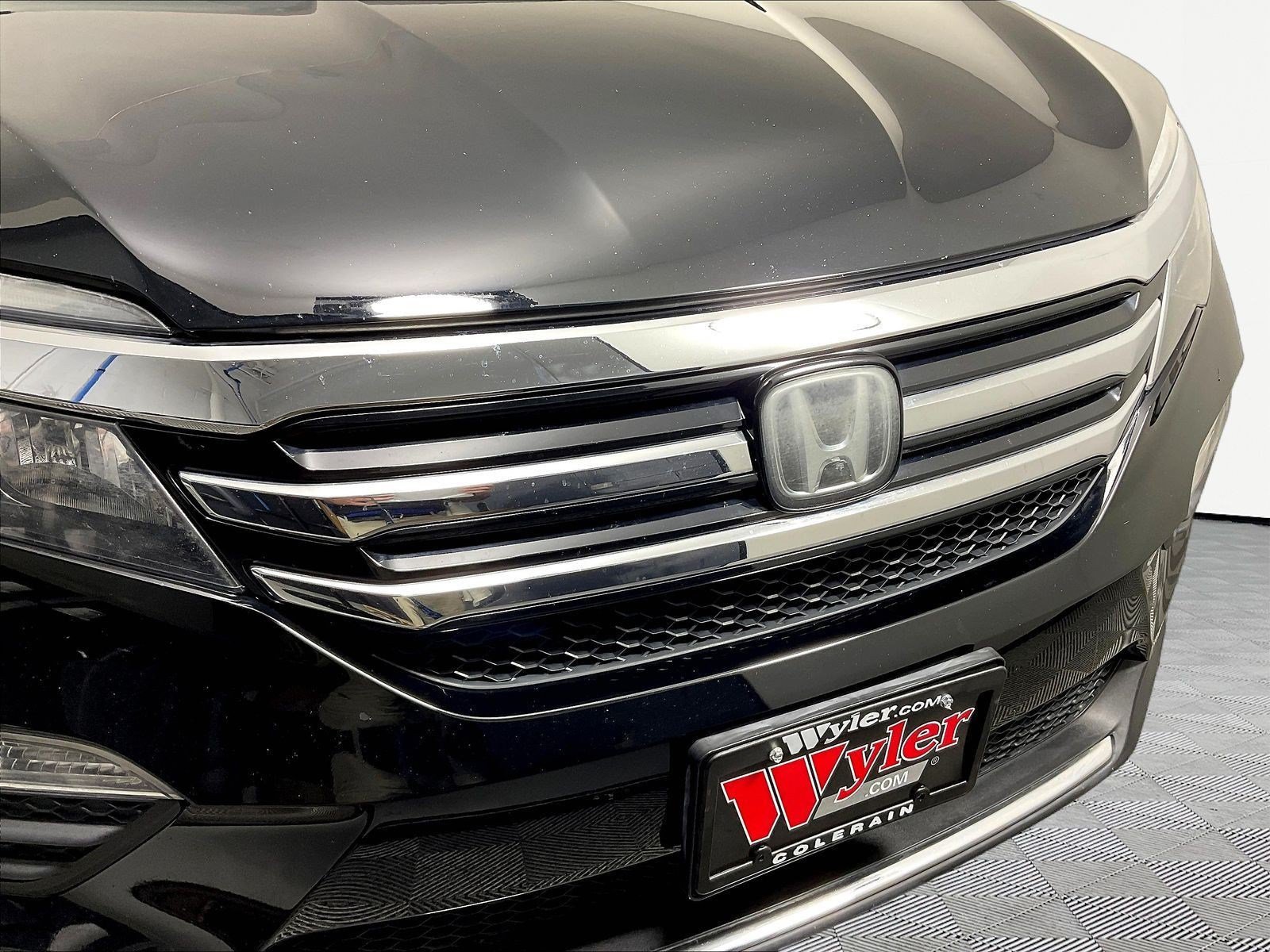 Used 2016 Honda Pilot Elite image 34
