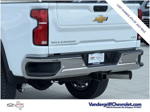 New 2026 Chevrolet Silverado 2500 LTZ w/ LTZ Convenience Package AWD/4WD image 6