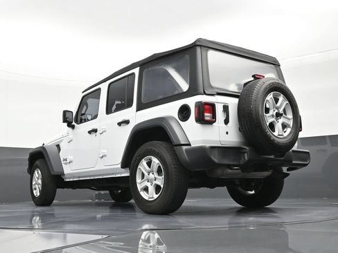 Used 2018 Jeep Wrangler Unlimited Sport AWD/4WD image 22