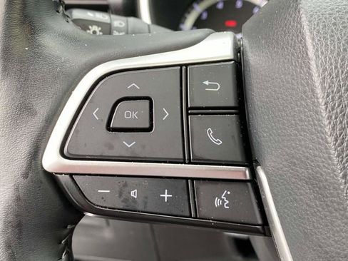 Used 2022 Toyota Highlander XSE image 25