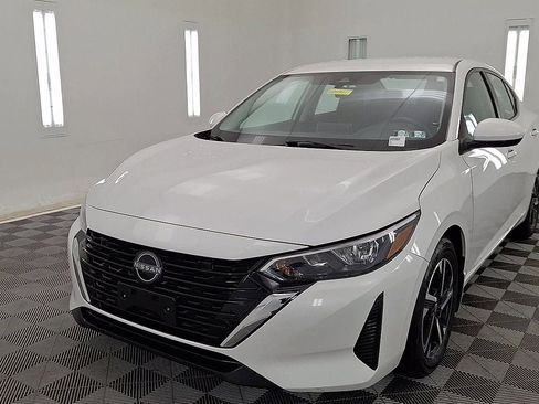 Used 2024 Nissan Sentra SV image 8