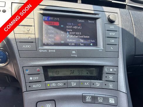 Used 2015 Toyota Prius Five FWD image 25