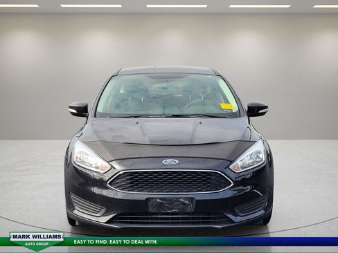 Used 2015 Ford Focus SE FWD image 9