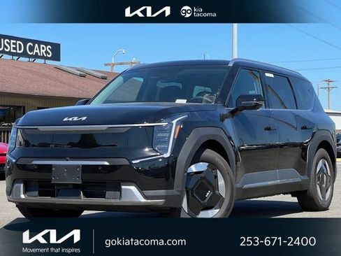 Certified 2026 Kia EV9 Wind AWD/4WD image 1