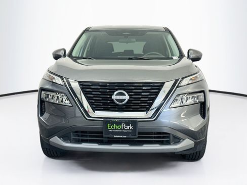 Used 2023 Nissan Rogue SV AWD/4WD image 2