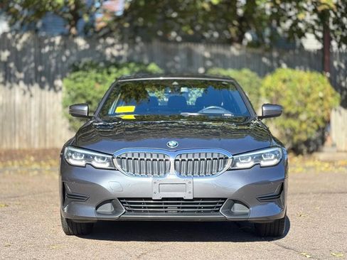 Used 2021 BMW 330i xDrive Sedan w/ Premium Package image 9