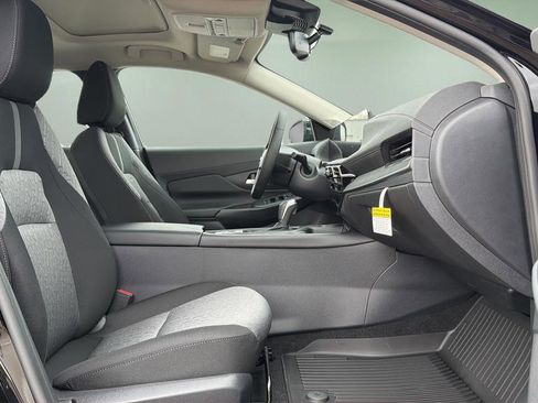 New 2026 Nissan Sentra SV w/ SV Convenience Package FWD image 11