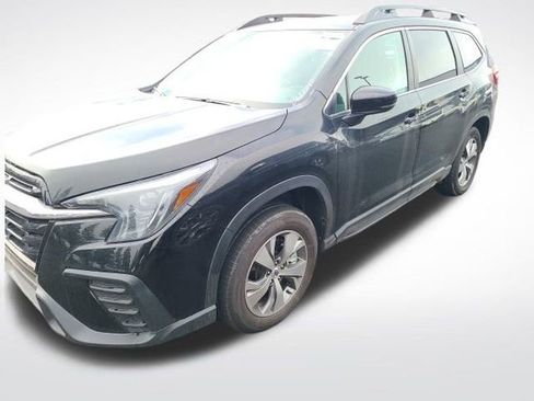Used 2024 Subaru Ascent Premium w/ Convenience Package image 1