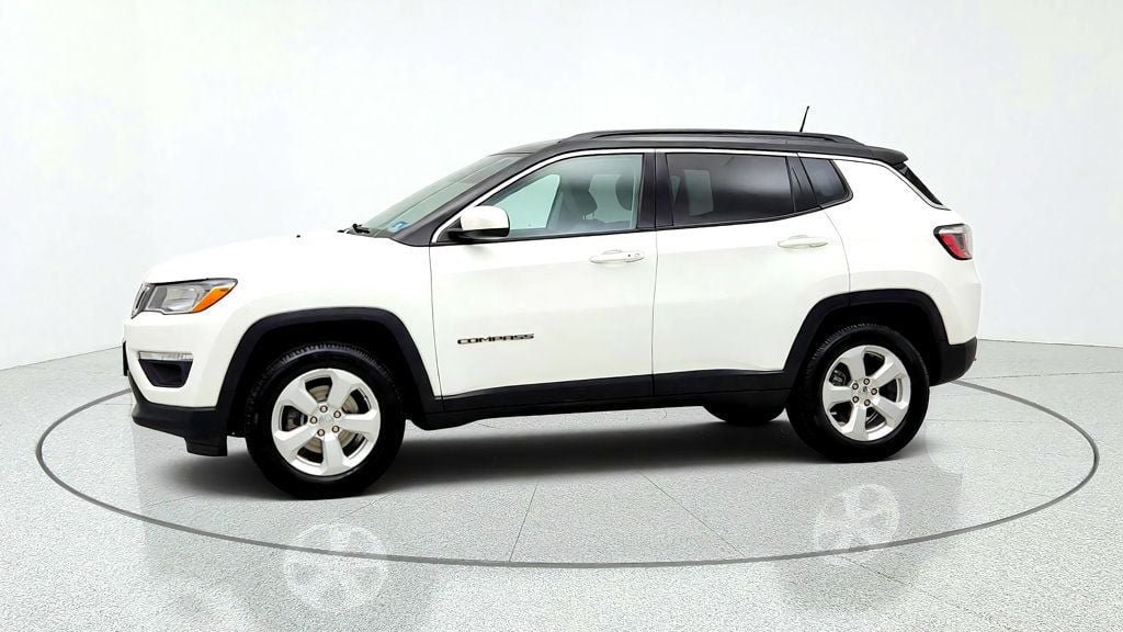 Used 2018 Jeep Compass Latitude AWD/4WD image 8