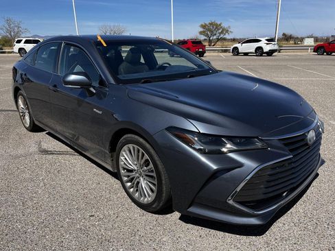 Used 2020 Toyota Avalon Limited w/ Advanced Safety Package image 7