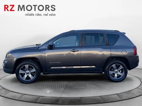 Used 2017 Jeep Compass High Altitude image 2