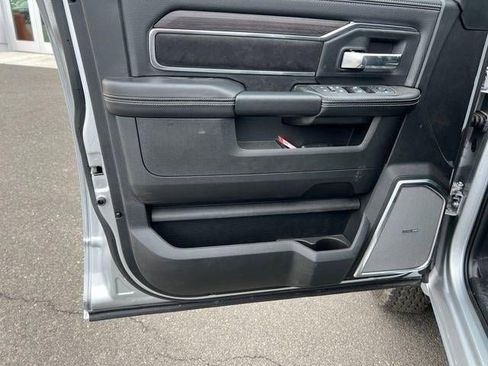 New 2026 RAM 3500 Big Horn w/ Laramie Trim Package image 32