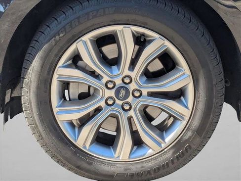 Used 2022 Ford Edge Titanium w/ Equipment Group 301A image 23