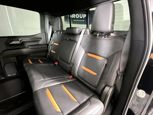 Used 2023 GMC Sierra 1500 AT4 w/ AT4 Premium Package AWD/4WD image 19
