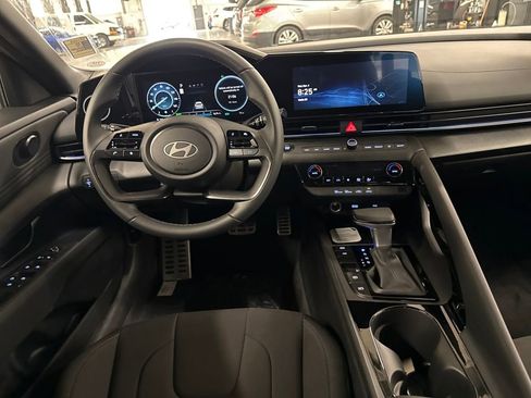 New 2026 Hyundai Elantra Sport FWD image 21