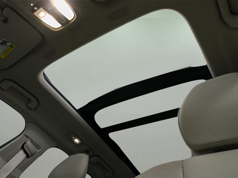 Certified 2023 Volvo XC60 T8 Ultimate image 26