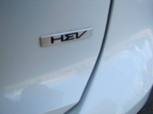Used 2024 Kia Niro LX FWD image 24
